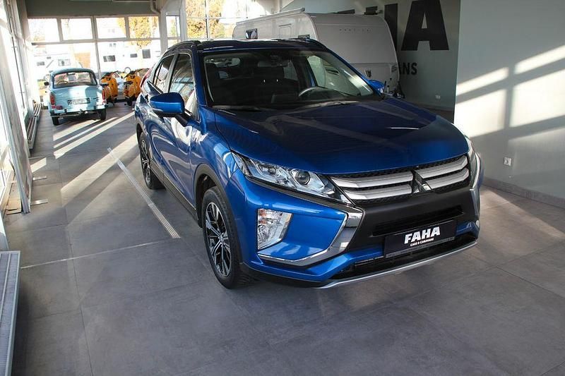 Gebraucht Mitsubishi Eclipse Cross Spirit 163 PS (119 kW) 2020 Blau SUV