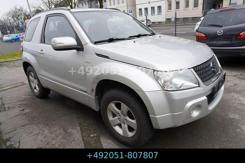 Gebraucht Suzuki Grand Vitara Comfort 129 PS (94 kW) 2012 Silber SUV