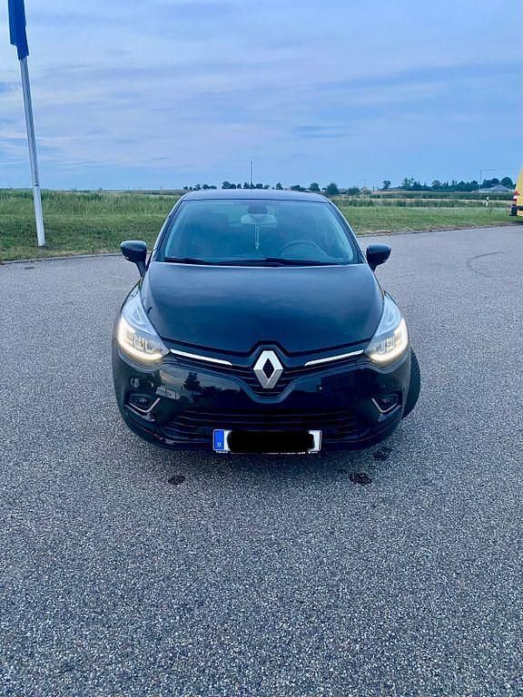 Gebraucht Renault Clio IV Intens 118 PS (86 kW) 2017 Schwarz Limousine