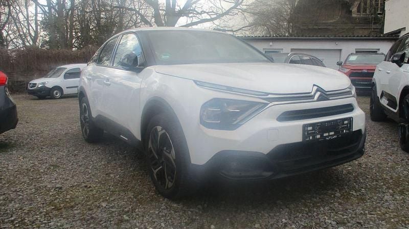 Gebraucht Citroën C4 Start 110 PS (80 kW) 2021 Weiß Limousine
