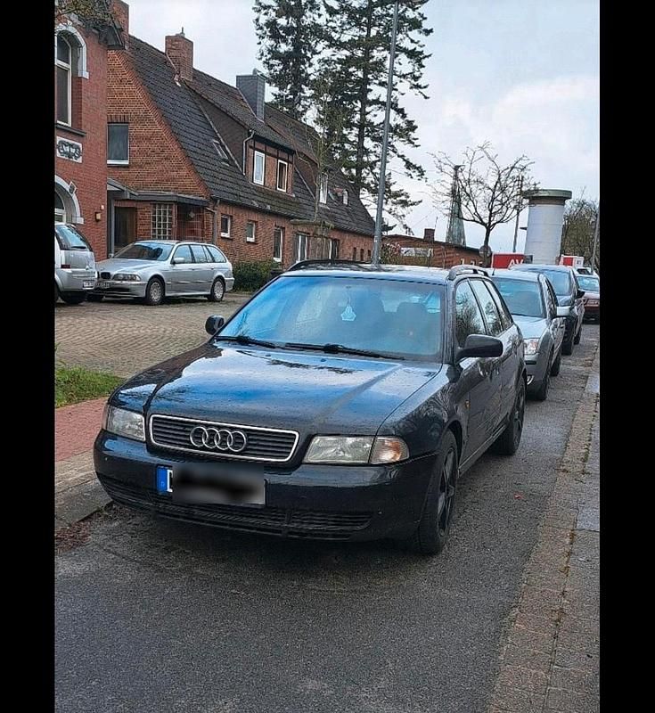 Schwarz Gebraucht 1998 Audi A4 Kombi | 1.000 € (Guter Preis) - Bild 1/4