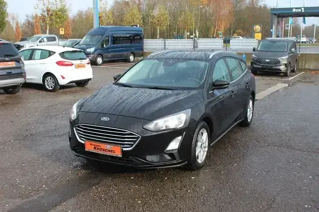 Gebraucht Ford Focus 120 PS (88 kW) 2020 Schwarz Limousine