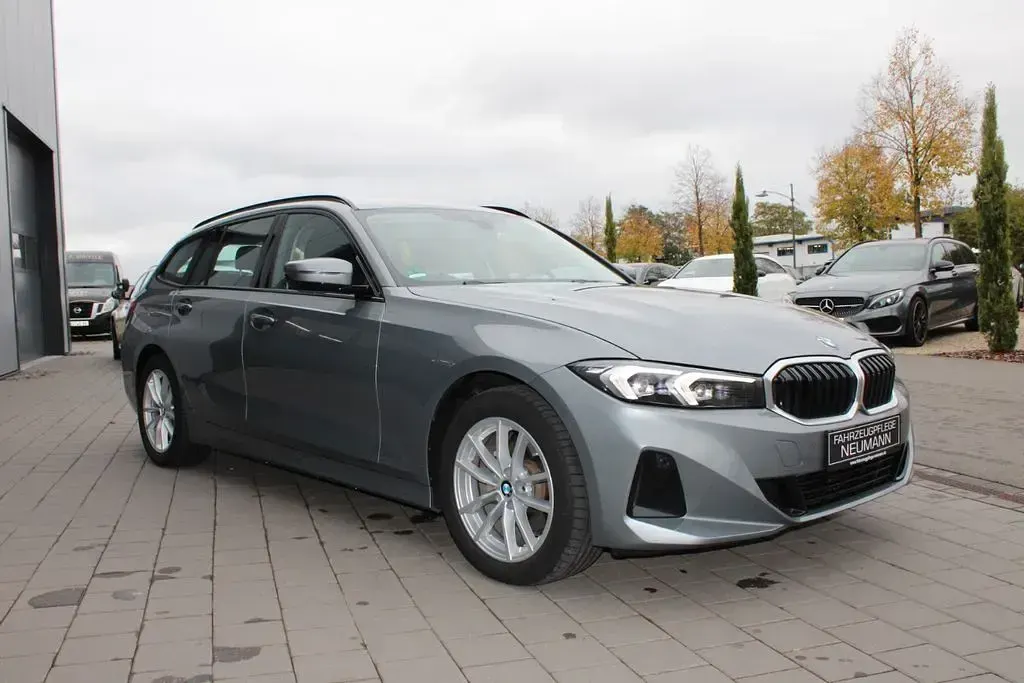 Gebraucht BMW 318 Performance 150 PS (110 kW) 2022 Grau Kombi