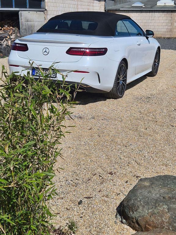 Usata Mercedes E400 330 CV (242 kW) 2022 Bianco Cabrio