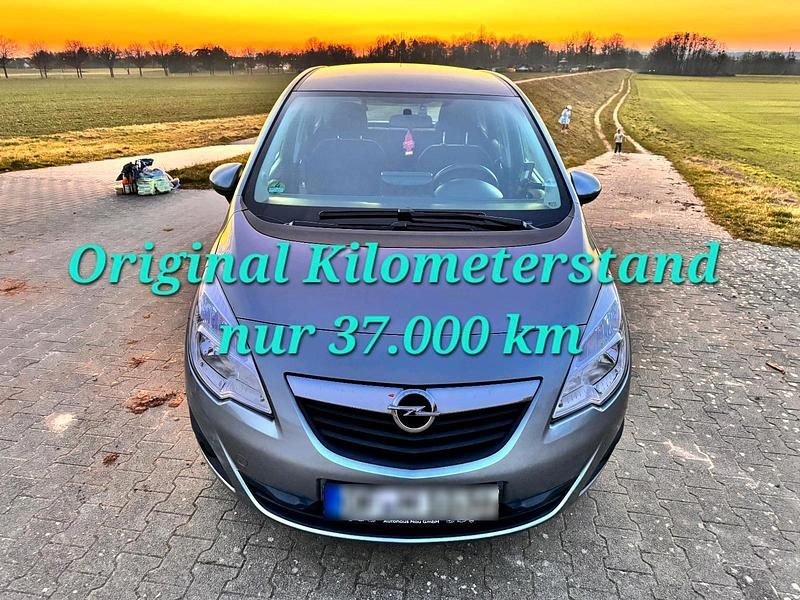 Gebraucht Opel Meriva Design Edition 101 PS (74 kW) 2011 Grau Van / Kleinbus