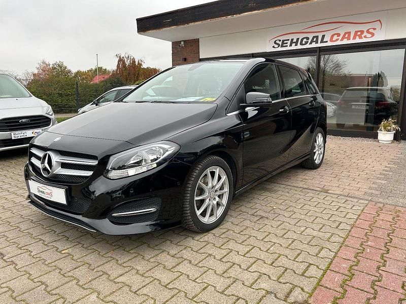 Gebraucht Mercedes B200 156 PS (114 kW) 2016 Schwarz Van / Kleinbus