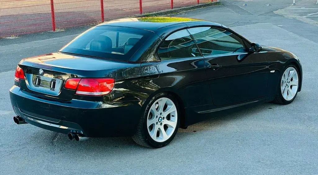 Gebraucht BMW 330 Cabriolet M Sport 272 PS (200 kW) 2008 Schwarz Cabrio