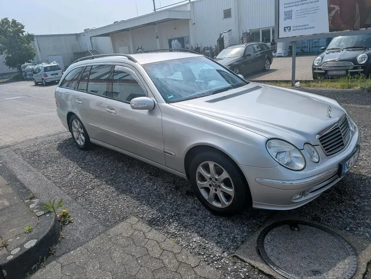 Gebraucht Mercedes E200 163 PS (119 kW) 2004 Silber Kombi