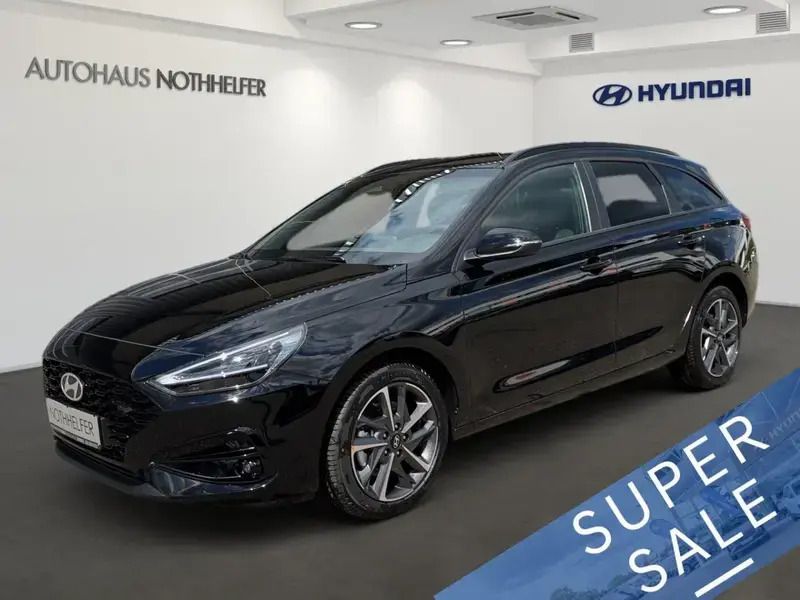 Abyss black / mic Gebraucht 2024 Hyundai i30 Advantage Kombi | 23.990 € (Fairer Preis) - Bild 1/1
