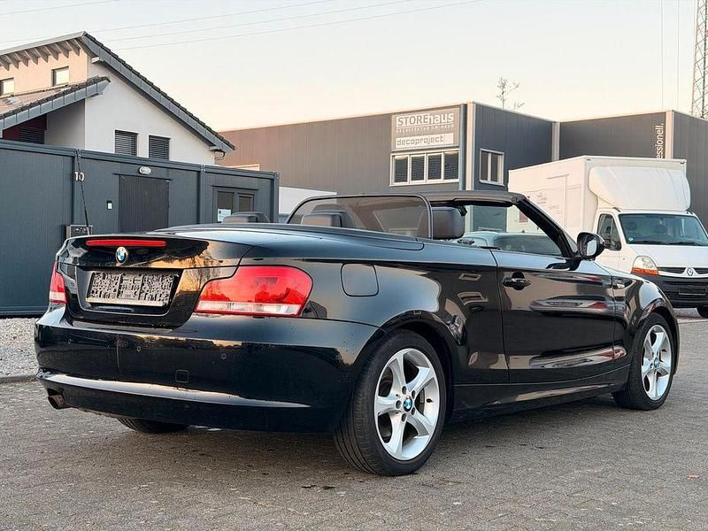 Gebraucht BMW 118 Cabriolet Sport Line 143 PS (105 kW) 2013 Schwarz Cabrio