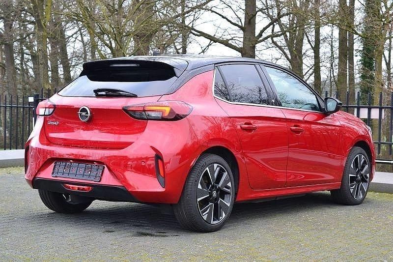 Gebraucht Opel Corsa-e Ultimate 73 kW (100 PS) 2021 Rot Kleinwagen