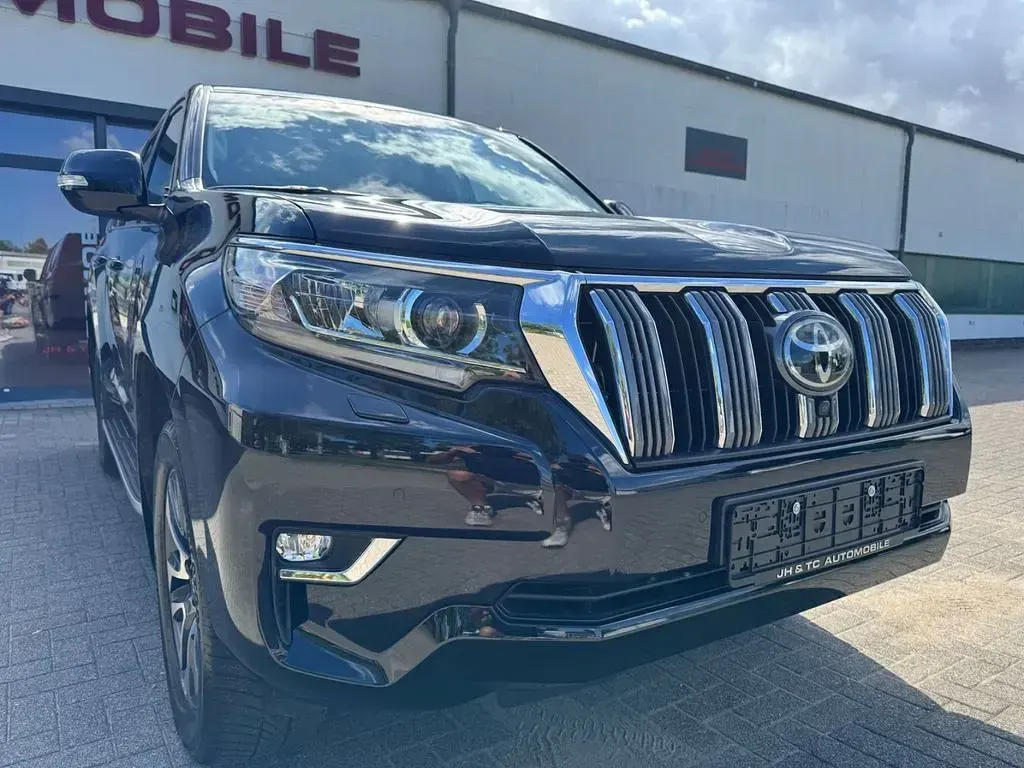 Gebraucht Toyota Land Cruiser TEC-Edition 204 PS (150 kW) 2024 Schwarz SUV