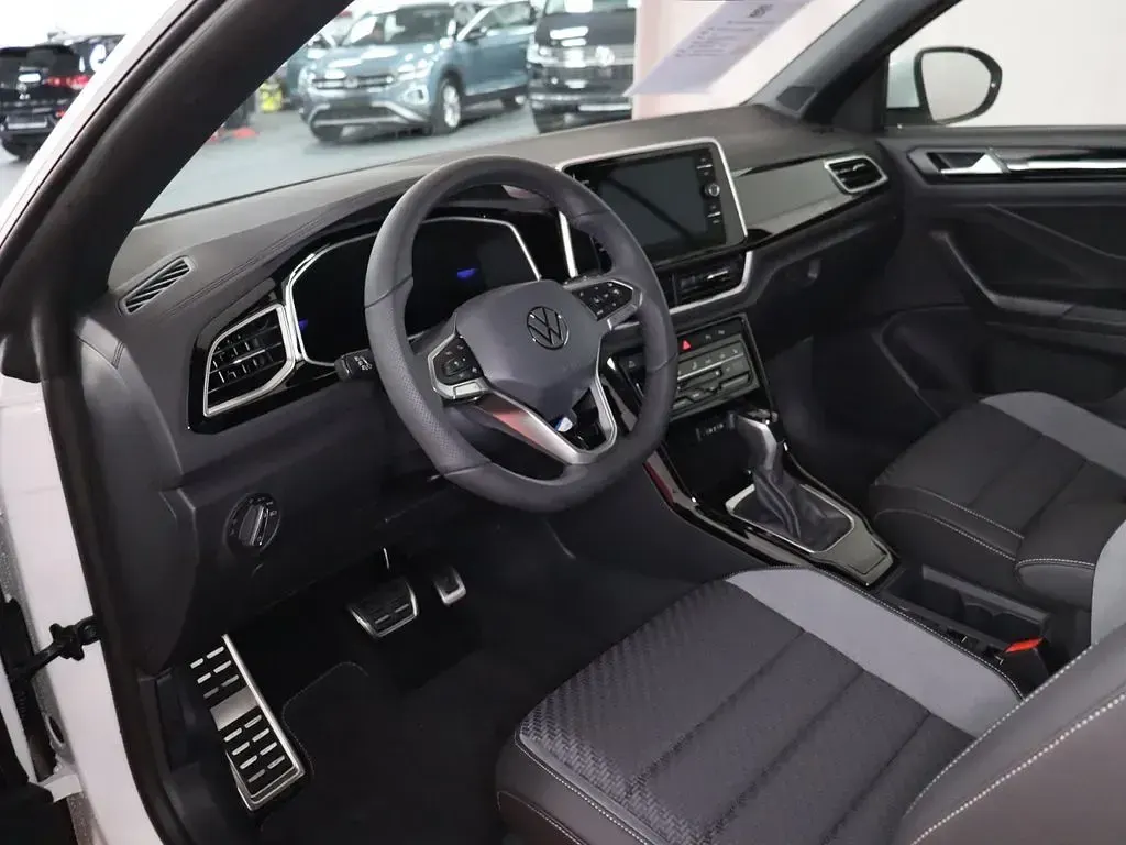 Gebraucht VW T-Roc Cabriolet R-line 150 PS (110 kW) 2026 Weiß Cabrio
