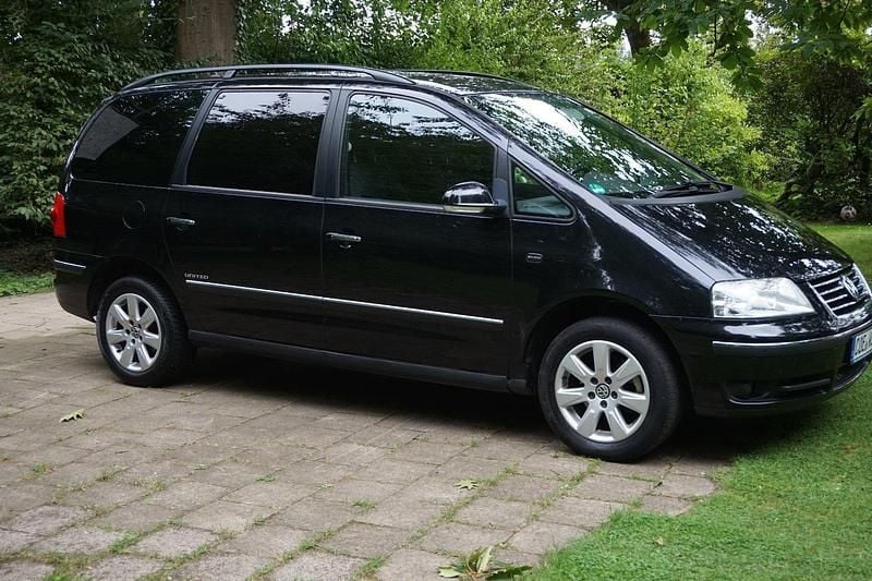 Schwarz Gebraucht 2008 VW Sharan Van / Kleinbus | 1.700 € (Superpreis) - Bild 1/4