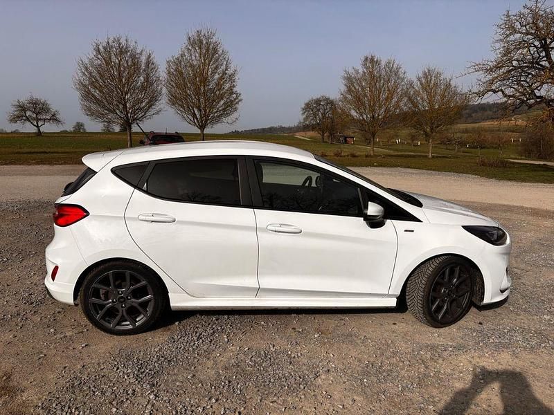 Gebraucht Ford Fiesta ST-Line 125 PS (91 kW) 2022 Weiß Kleinwagen