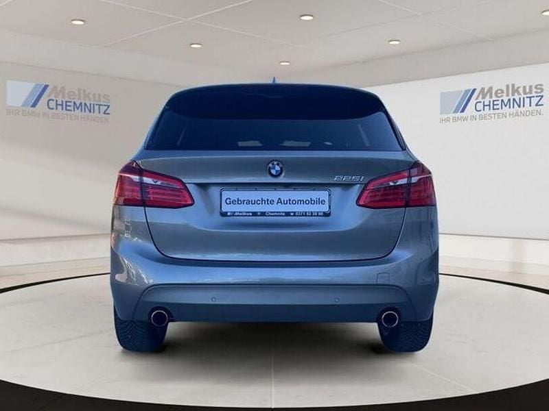 Gebraucht BMW 225 Active Tourer Performance 231 PS (169 kW) 2017 Silber Van / Kleinbus