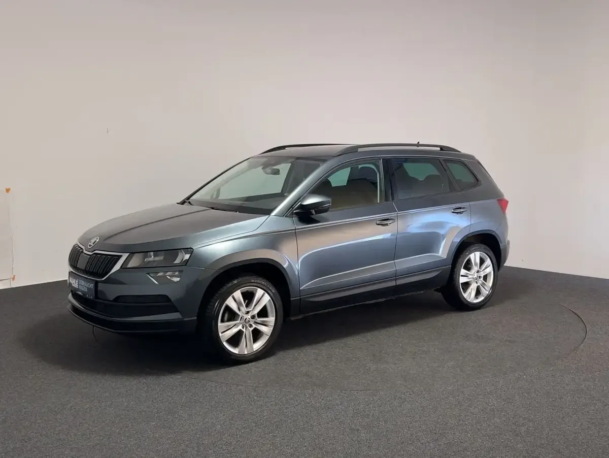 Gebraucht Skoda Karoq Style 116 PS (85 kW) 2020 Quarzgrau metallic SUV