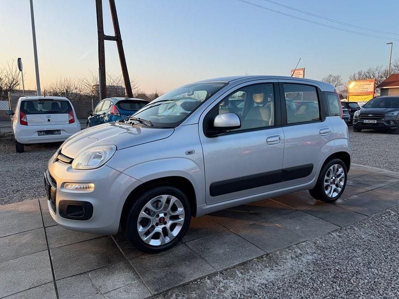 Gebraucht Fiat Panda Lounge 86 PS (63 kW) 2016 Silber Limousine