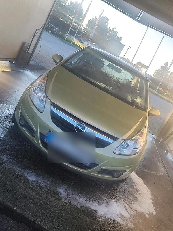 Grün Gebraucht 2006 Opel Corsa Edition Kleinwagen | 1.100 € (Guter Preis) - Bild 1/4