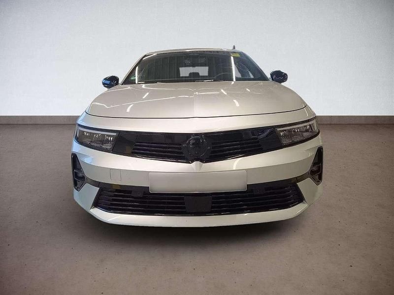 Gebraucht Opel Astra 131 PS (96 kW) 2024 Grau/ metalliclackierung Kleinwagen