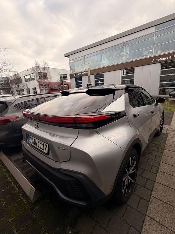 Gebraucht Toyota C-HR Team 140 PS (102 kW) 2024 Silber SUV