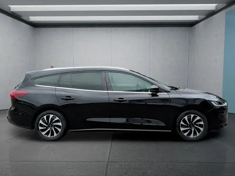 Gebraucht Ford Focus 125 PS (91 kW) 2024 Schwarz Kombi