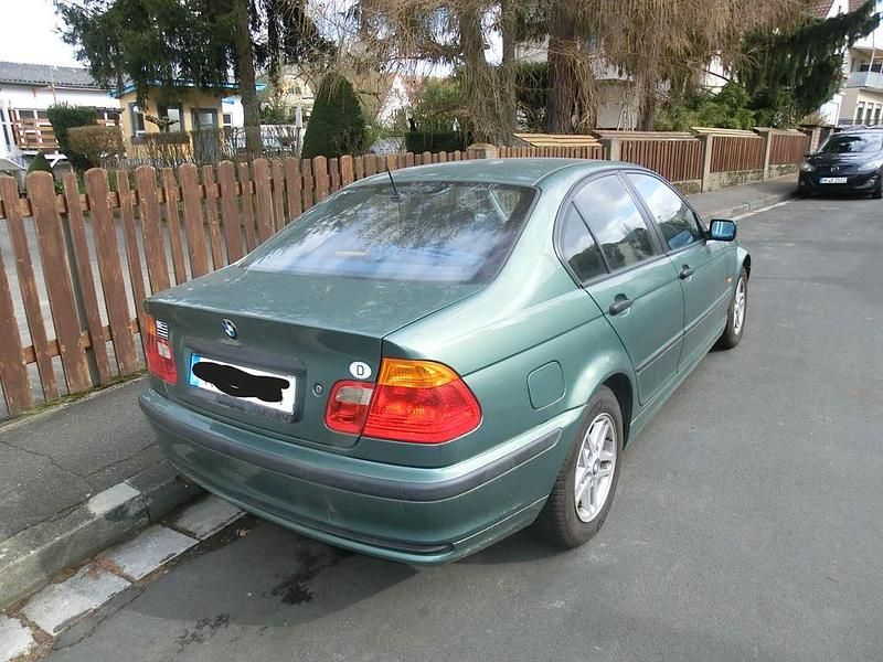 Gebraucht BMW 318 116 PS (85 kW) 1998 Grün Limousine