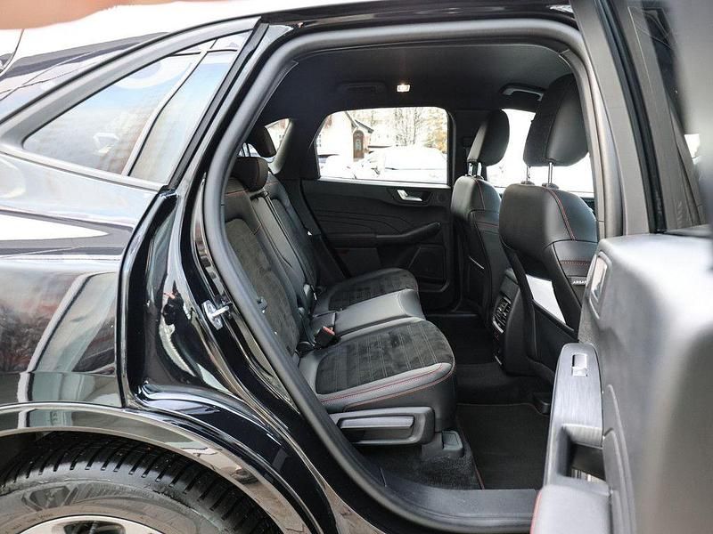 Gebraucht Ford Kuga ST-Line X 224 PS (164 kW) 2024 Schwarz SUV