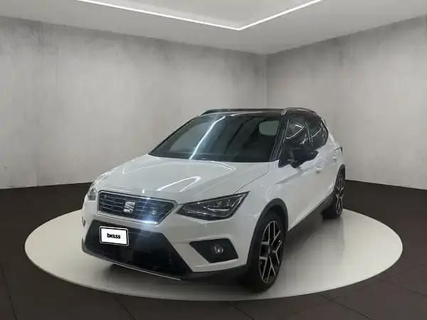 Nevada weiss Gebraucht 2020 Seat Arona FR SUV | 17.950 € (Fairer Preis) - Bild 1/4