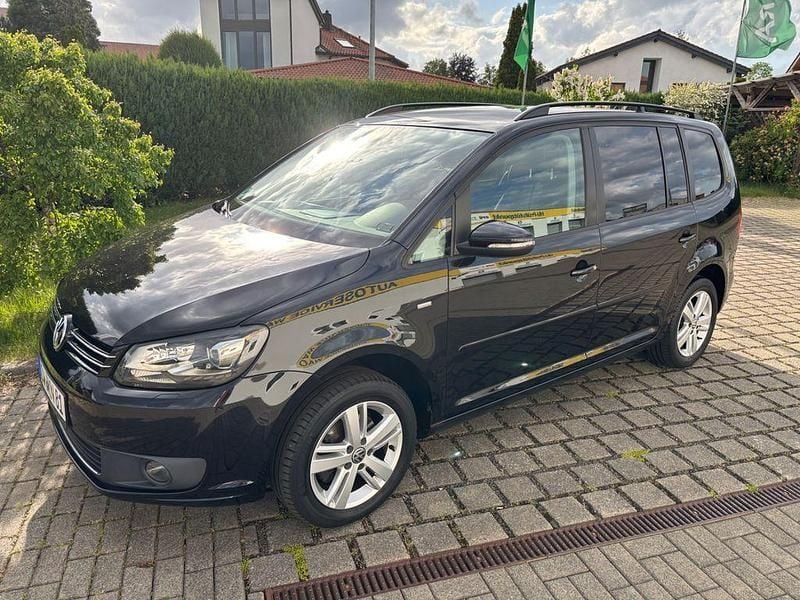 Schwarz Gebraucht 2013 VW Touran Match Van / Kleinbus | 12.000 € (Fairer Preis) - Bild 1/4