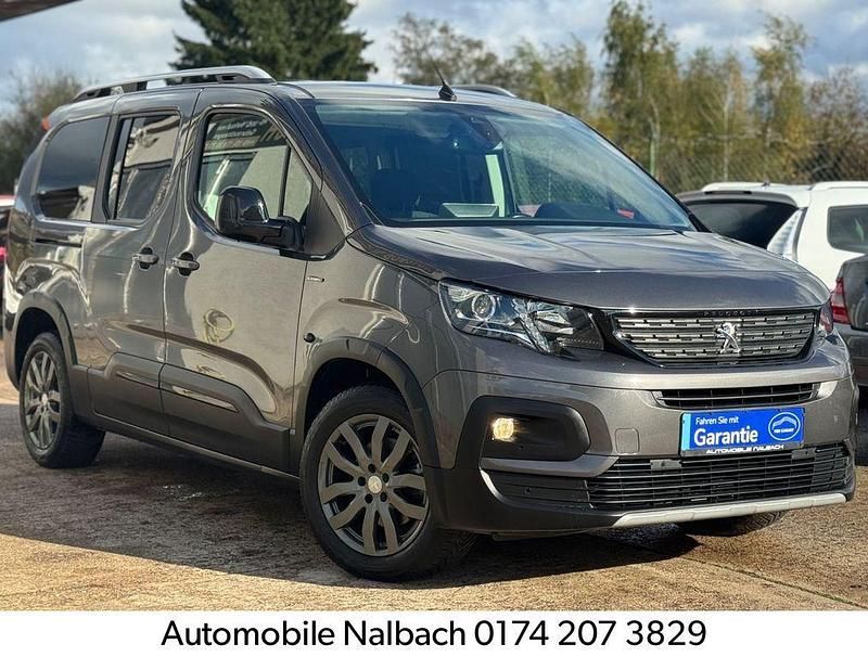 Grau Gebraucht 2019 Peugeot Rifter GT-line Van / Kleinbus | 14.990 € (Fairer Preis) - Bild 1/4
