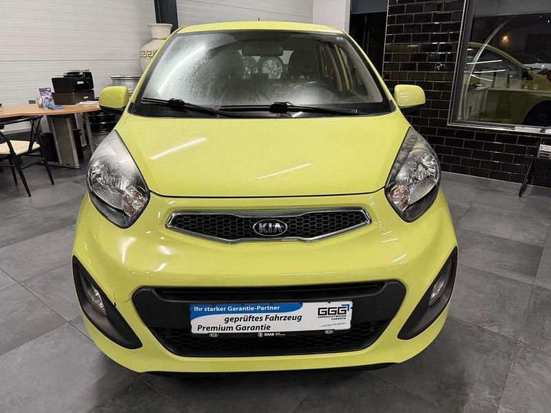 Gebraucht Kia Picanto 69 PS (50 kW) 2014 Grün Kleinwagen