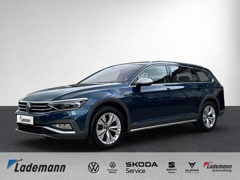 Aquamarinblau Gebraucht 2023 VW Passat Alltrack Kombi | 35.628 € (Fairer Preis) - Bild 1/4