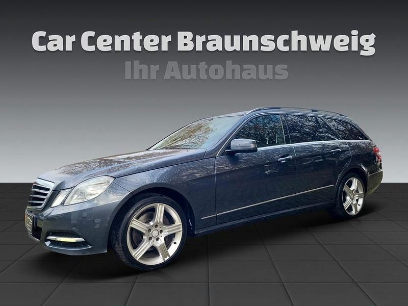 Grau Gebraucht 2013 Mercedes E350 Avantgarde Limousine | 14.999 € (Fairer Preis) - Bild 1/4