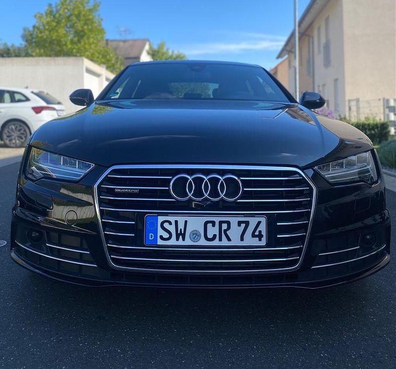 Schwarz Gebraucht 2015 Audi A7 Sportback Ambiente Kleinwagen | 22.999 € (Guter Preis) - Bild 1/4