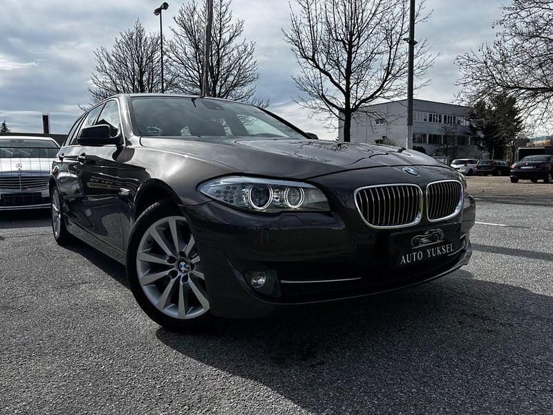 Gebraucht BMW 530 Performance 258 PS (189 kW) 2011 Kombi