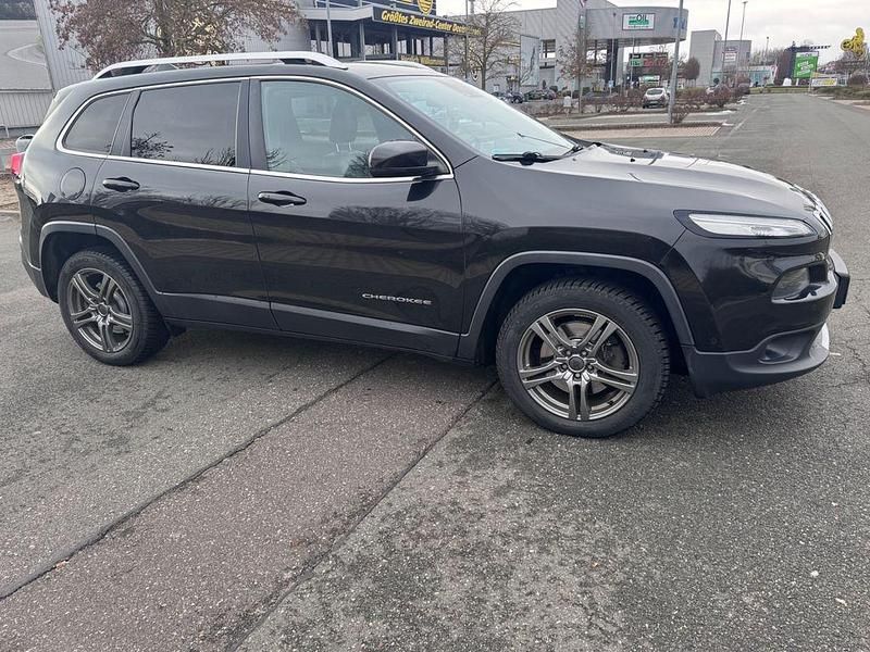 Gebraucht Jeep Cherokee Limited 200 PS (147 kW) 2016 Schwarz SUV