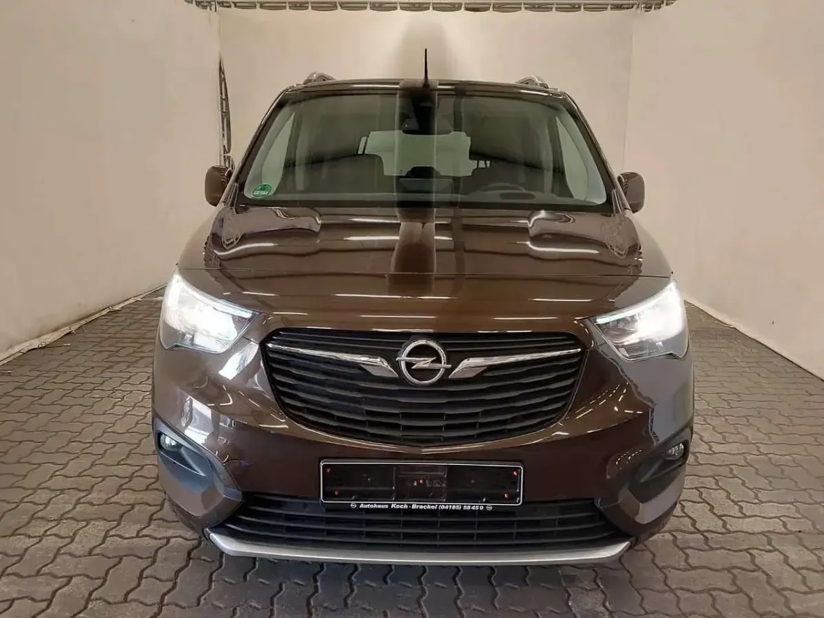 Gebraucht Opel Combo Innovation 110 PS (80 kW) 2019 Haselnuss braun Van / Kleinbus
