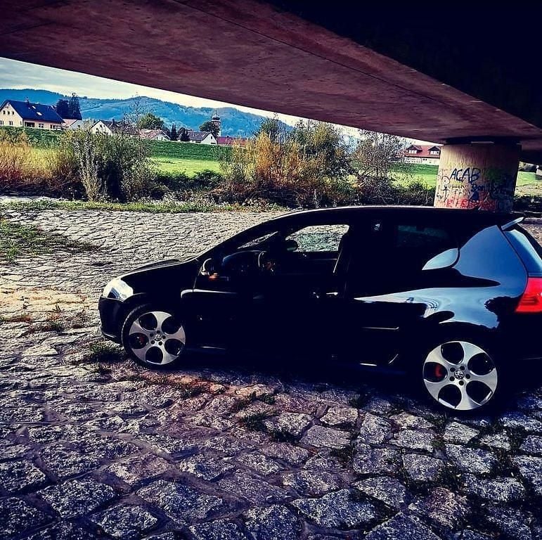 Schwarz Gebraucht 2007 VW Golf V GTI Limousine | 7.500 € (Etwas zu teuer) - Bild 1/4