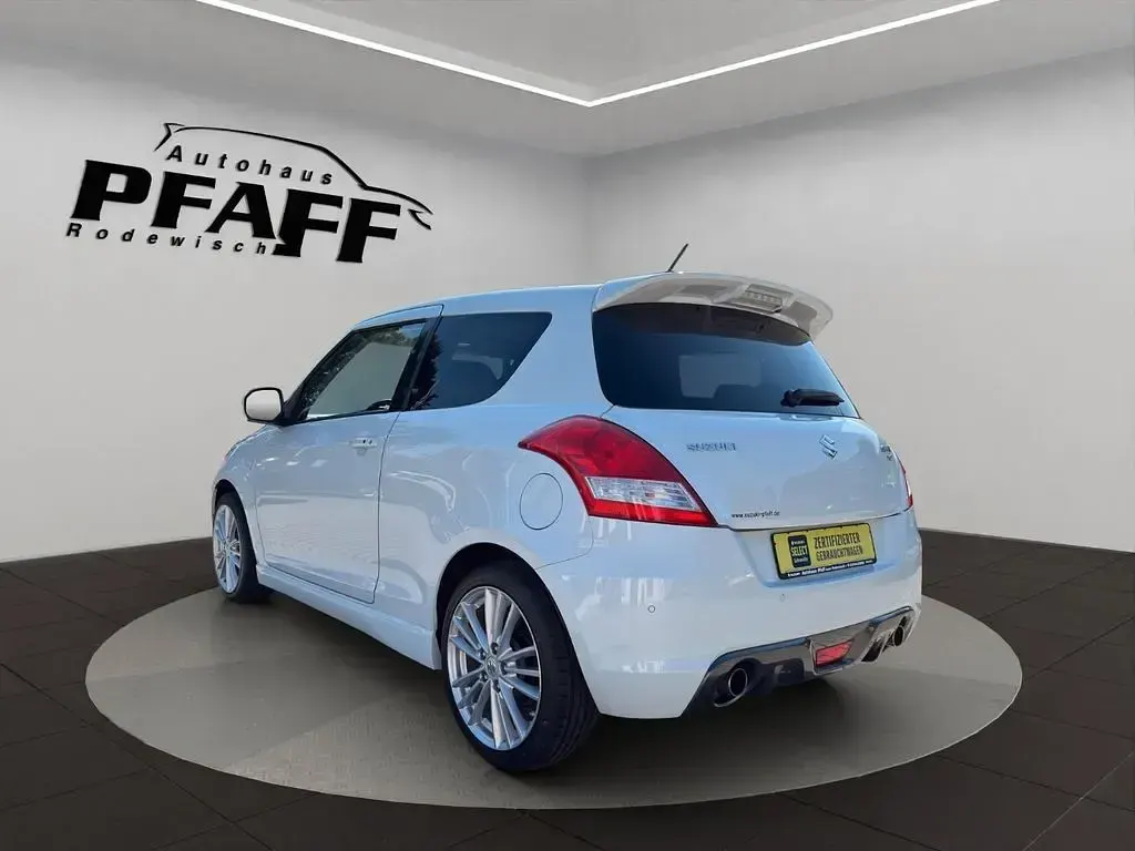 Gebraucht Suzuki Swift Sport 136 PS (100 kW) 2016 Weiß Kleinwagen