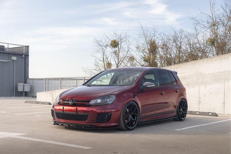 Rot Gebraucht 2012 VW Golf VII Edition Limousine | 19.900 € - Bild 1/4