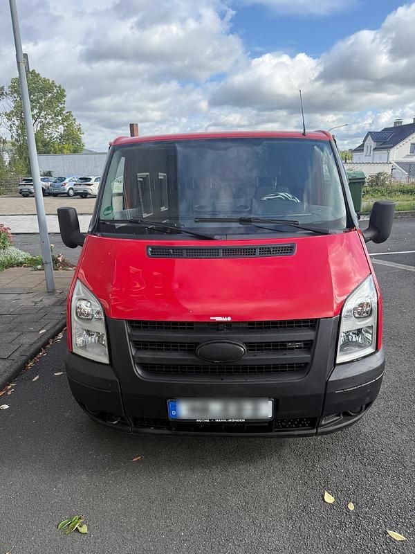 Rot Gebraucht 2007 Ford Transit Kombi | 3.500 € - Bild 1/4