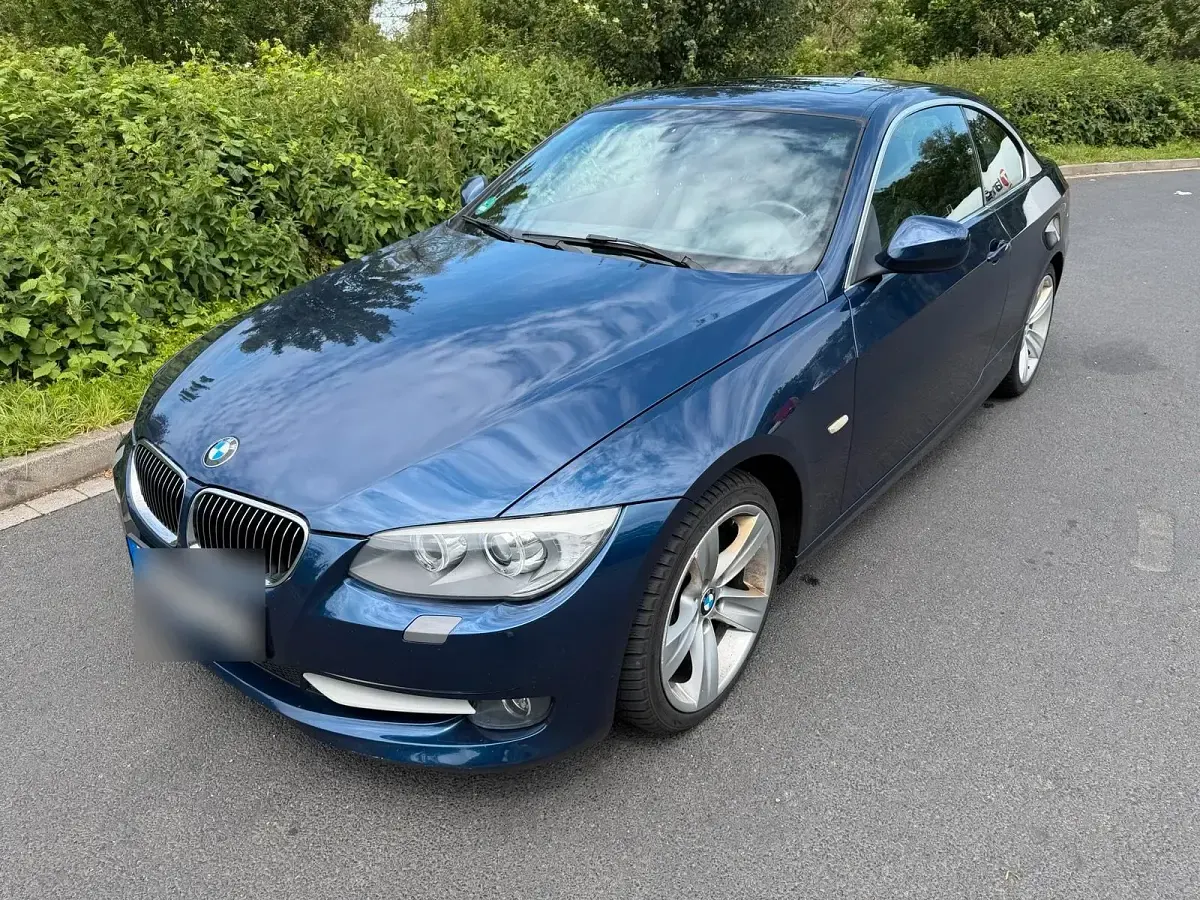Gebraucht BMW 325 218 PS (160 kW) 2010 Blau Coupé