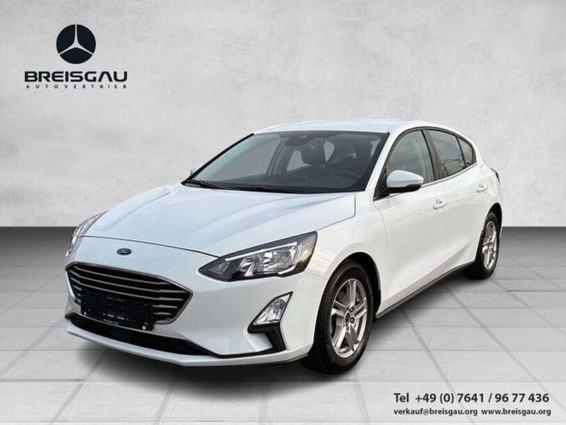 Weiß Gebraucht 2021 Ford Focus Cool & Connect Limousine | 14.490 € (Fairer Preis) - Bild 1/4