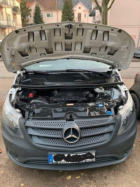 Gebraucht Mercedes Vito 114 PS (83 kW) 2018 Weiß Van