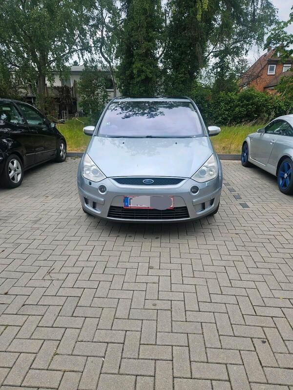 Grau Gebraucht 2007 Ford S-MAX S Van / Kleinbus | 2.300 € (Fairer Preis) - Bild 1/4