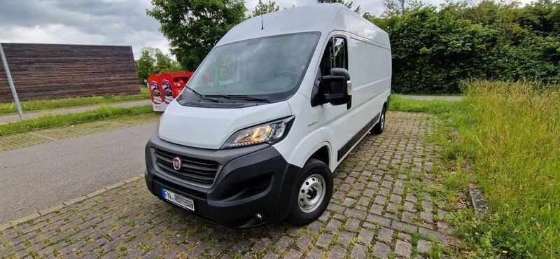 Weiß Gebraucht 2020 Fiat Ducato Van | 27.900 € (Teuer) - Bild 1/4