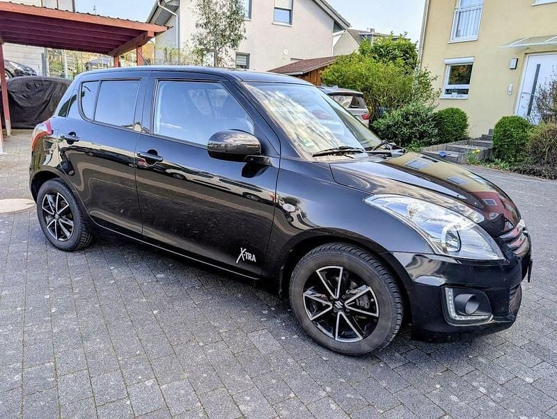 Gebraucht Suzuki Swift X-TRA 94 PS (69 kW) 2017 Schwarz Kleinwagen