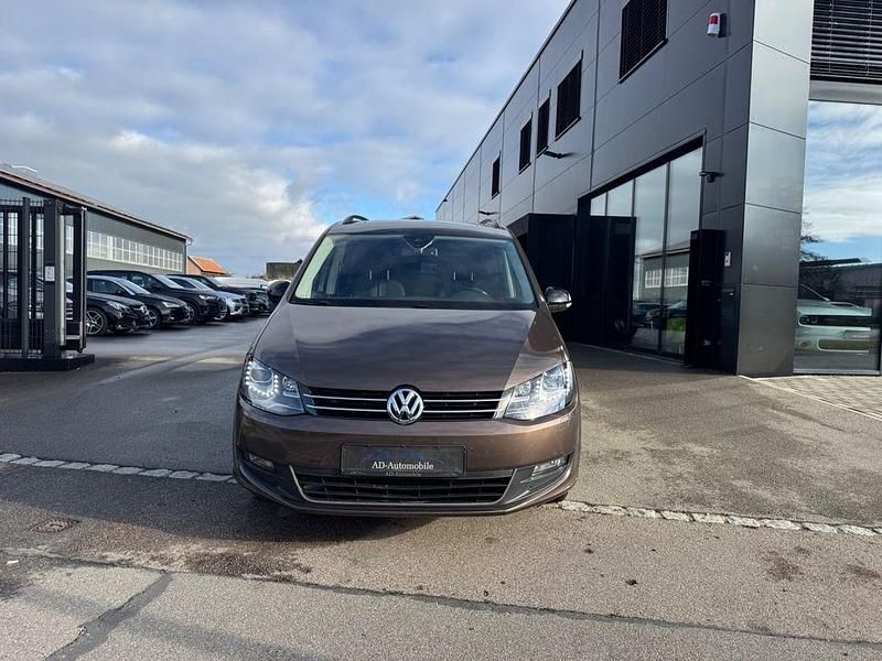 Gebraucht VW Sharan Match 140 PS (102 kW) 2012 Braun Van / Kleinbus
