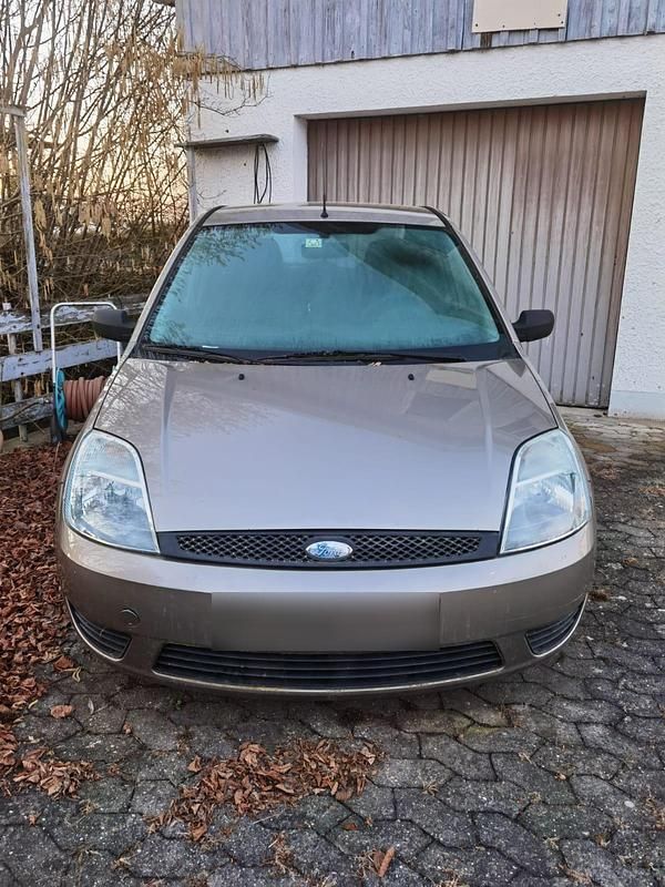 Gebraucht Ford Fiesta 69 PS (50 kW) 2004 Grau Kleinwagen